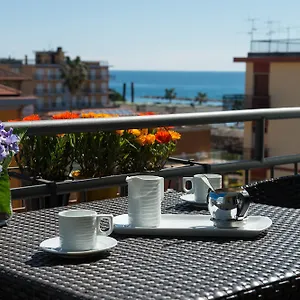 Ristorante La Marina Mhotelsgroup 3*, San Bartolomeo Al Mare İtalya