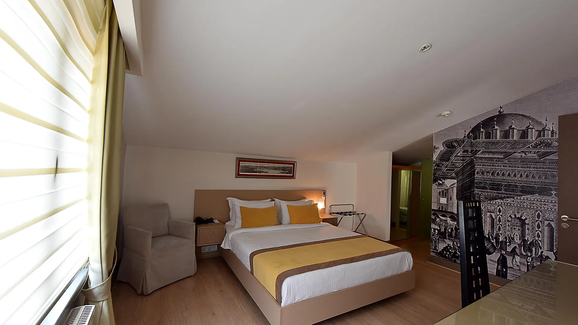 Cheya Besiktas Istanbul Bosphorus City Center Hotel & Suites 3*,